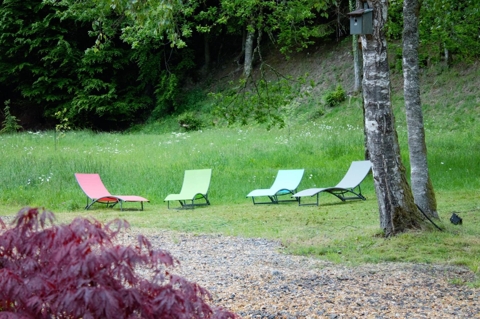 Les Chenes Hotel Saint-Léger-la Montagne Buitenkant foto