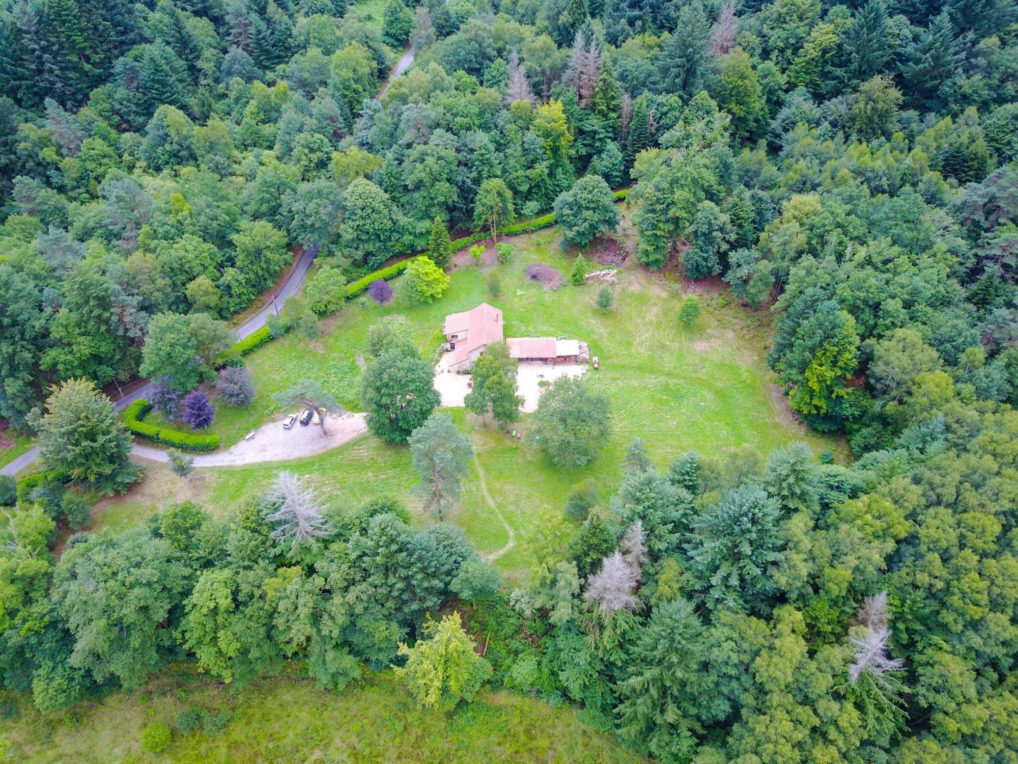 Les Chenes Hotel Saint-Léger-la Montagne Buitenkant foto